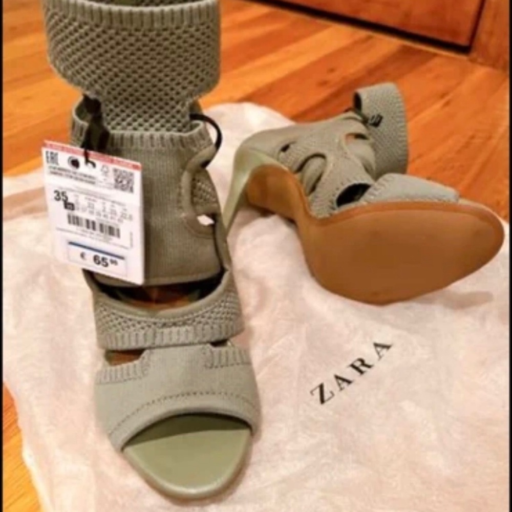 Zara Women's Knit Olive Heels
